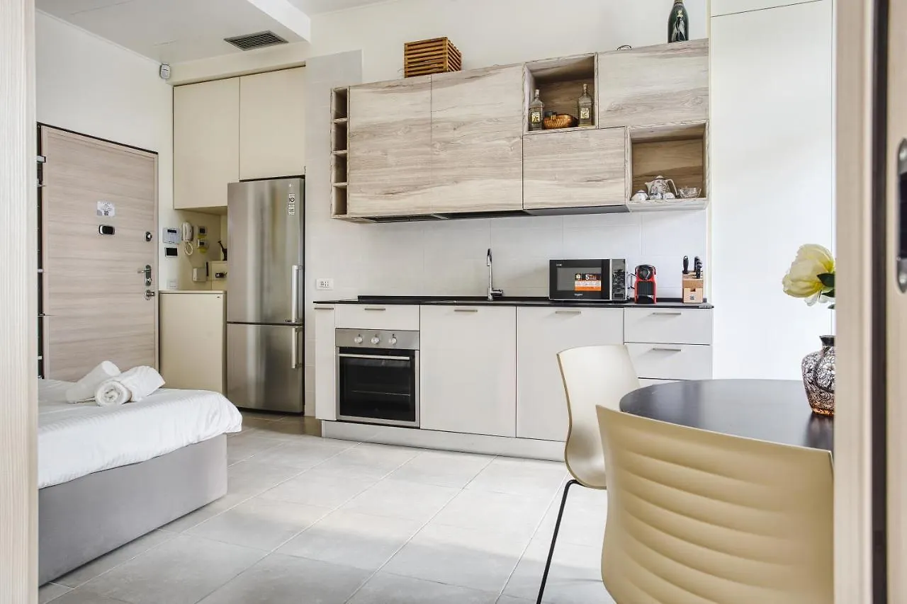 Apartamento Joivy Welcoming Studio Near Citylife Milão